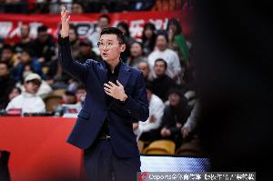 星空体育APP-轮番上阵?杜锋&刘维伟都有戏?新疆主帅刘炜将解说总决赛G3